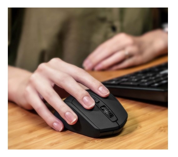 Niceboy M10 ergonomický tvar